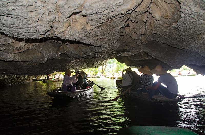 471 - Vietnam - cuevas de Tam Coc